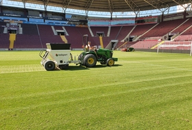 Stade de Genève entretien de la pelouse