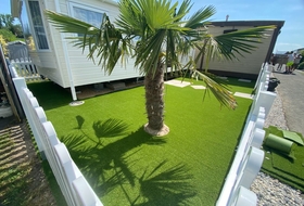 Greenplaisance Aura