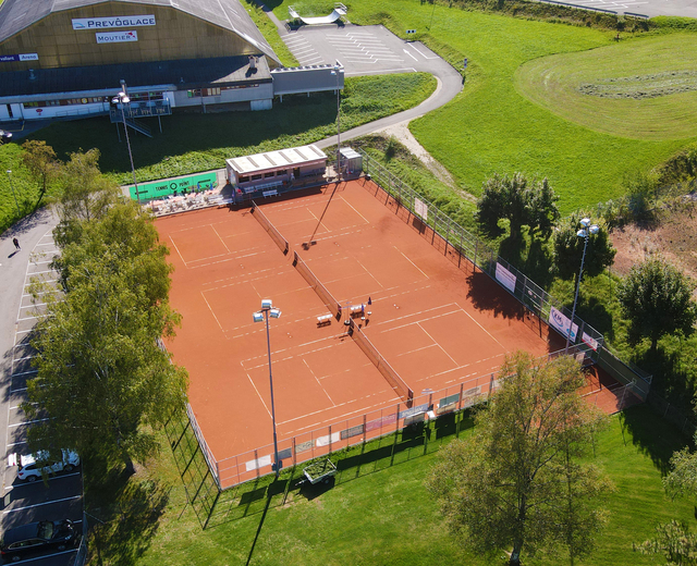 Moutier Tennis Red Plus