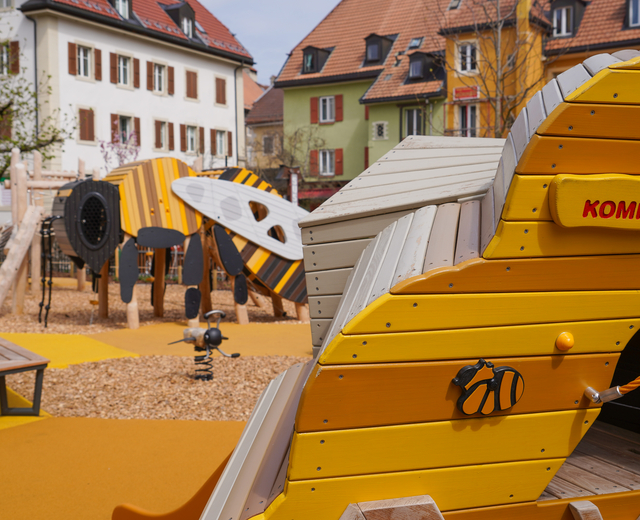 place jeux realsport abeille chaux de fonds